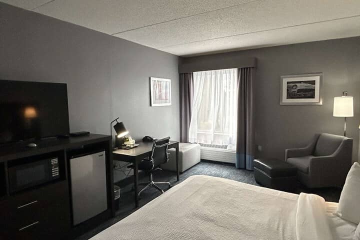 Room 13 of 40