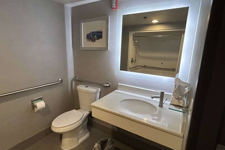 Room 30 of 40